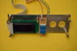 Die Trägerplatte mit OLED-Display und ZERO-Taster